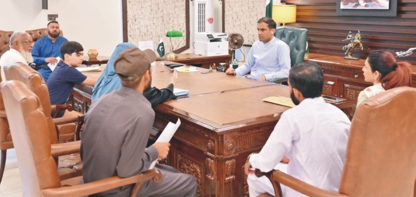 Deputy Commissioner Muhammad Nauman Siddique hearing citizens under open-door policy