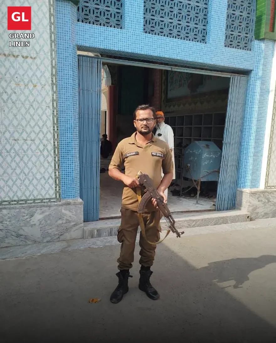 Police personnel deployed outside mosques in Faisalabad for Friday prayer security.