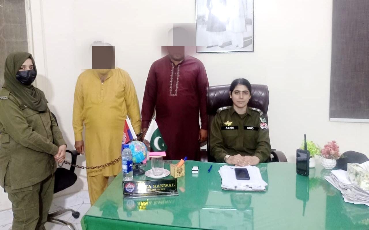 SHO Women Police Station Asma Kanwal with arrested suspects