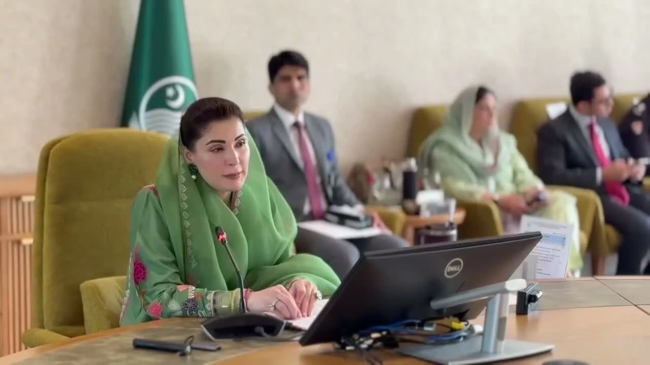 Chief Minister addresses farmers: Chief Minister speaks to farmer delegations in Lahore. Chief Minister addresses farmers: Chief Minister speaks to farmer delegations in Lahore.
