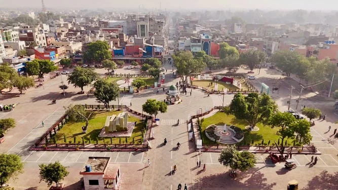 Mandi Bahauddin beautification: aerial view of renovated public park. Mandi Bahauddin beautification: aerial view of renovated public park.
