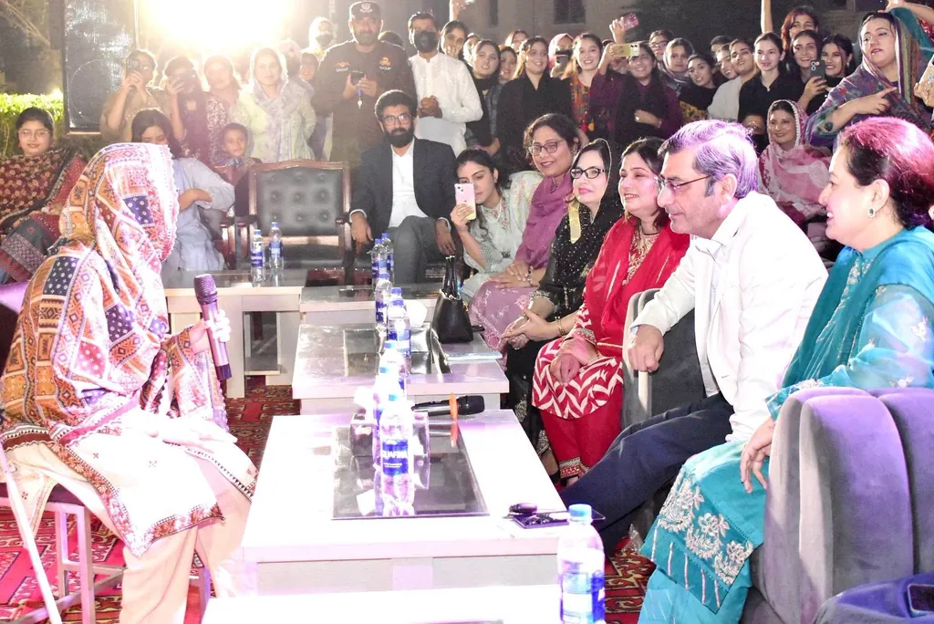 Vice chancellor meets students during GCUF hostel fun fair Faisalabad Vice chancellor meets students during GCUF hostel fun fair Faisalabad