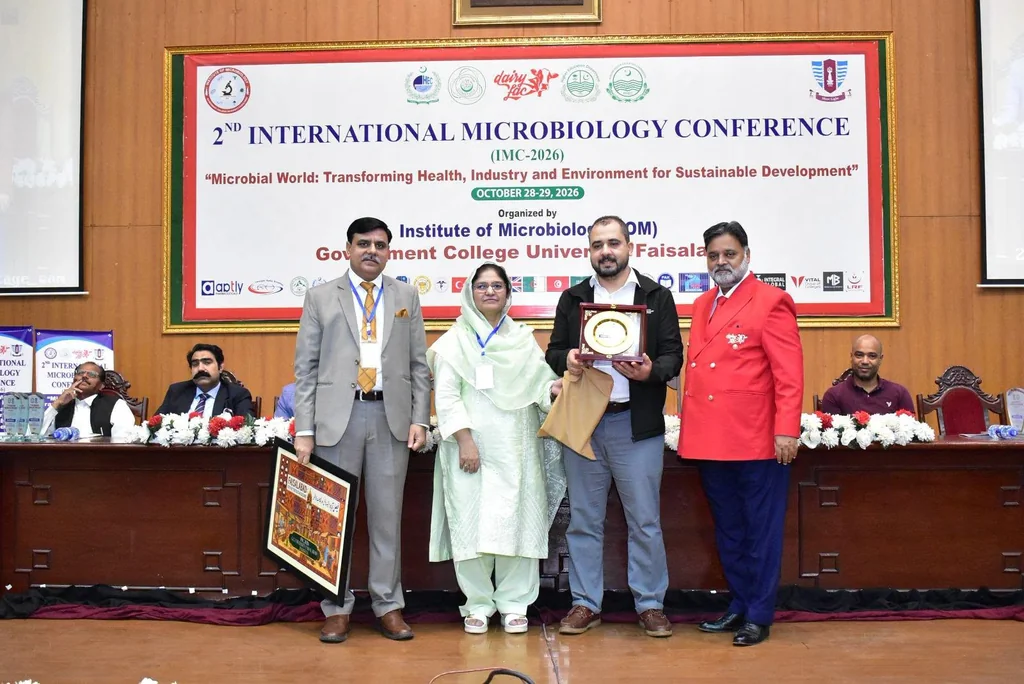 Scholars at international microbiology conference in Faisalabad GCUF Scholars at international microbiology conference in Faisalabad GCUF