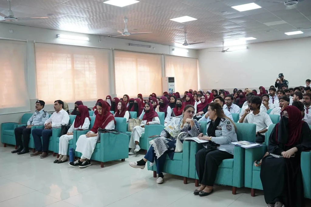 Awareness session on illegal immigration at GCUF Faisalabad Awareness session on illegal immigration at GCUF Faisalabad