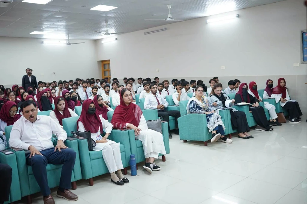 GCUF hosts FIA session on safe legal travel Faisalabad GCUF hosts FIA session on safe legal travel Faisalabad