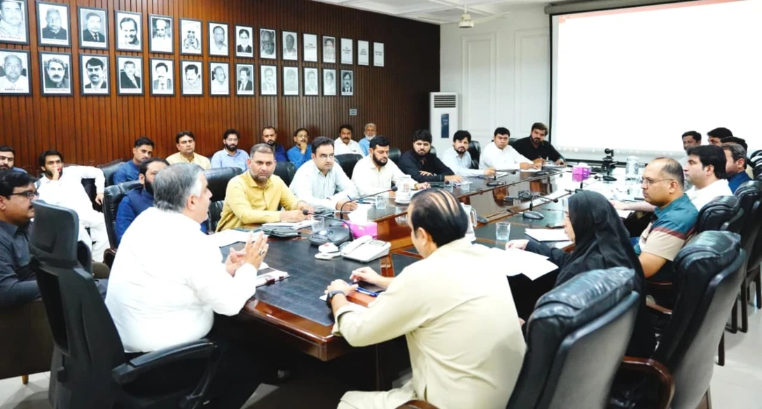 Faisalabad WASA revenue meeting: managing director reviews recovery targets with officers. Faisalabad WASA revenue meeting: managing director reviews recovery targets with officers.