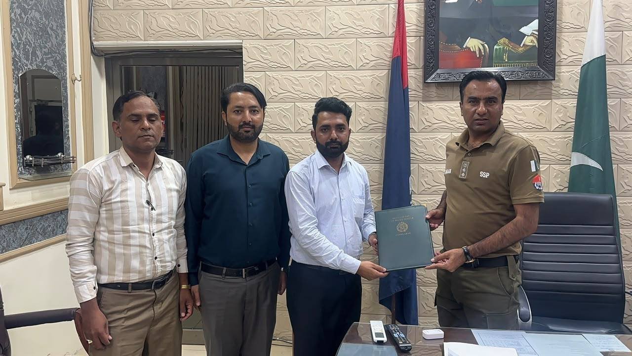SSP Operations Imran Ahmad Malik and Test Care Lab representatives at the MoU signing